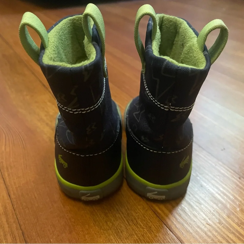 See Kai Run Lightening Bolt Boots Size 4